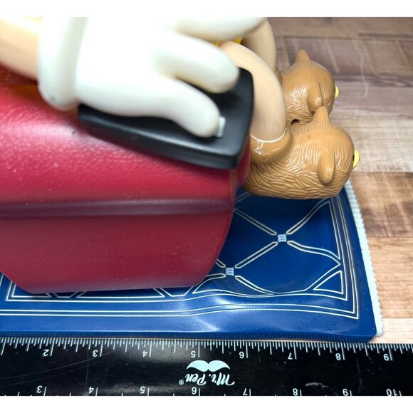 M&Ms Yellow Character Candy Dispenser Recliner Chair Design - Picture 7 of 9